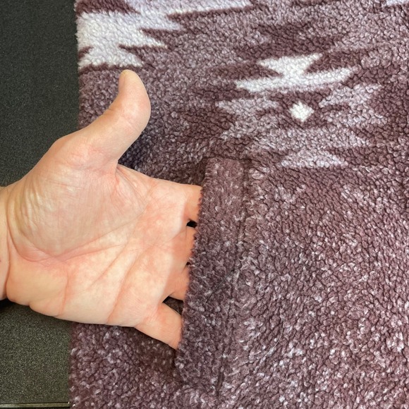 Cabelas Outerwear Purple Fleece Zip Up Southwestern Aztec Print Jacket Size S - Picture 7 of 11